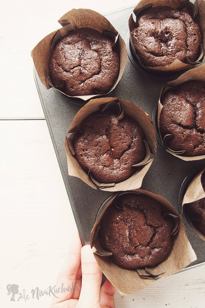 Čokoládové muffiny s nutelou