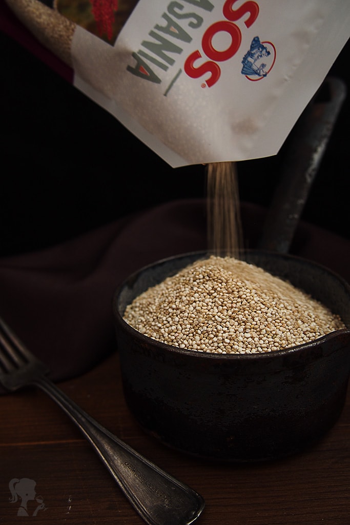 Quinoa s kurkumou a hráškom